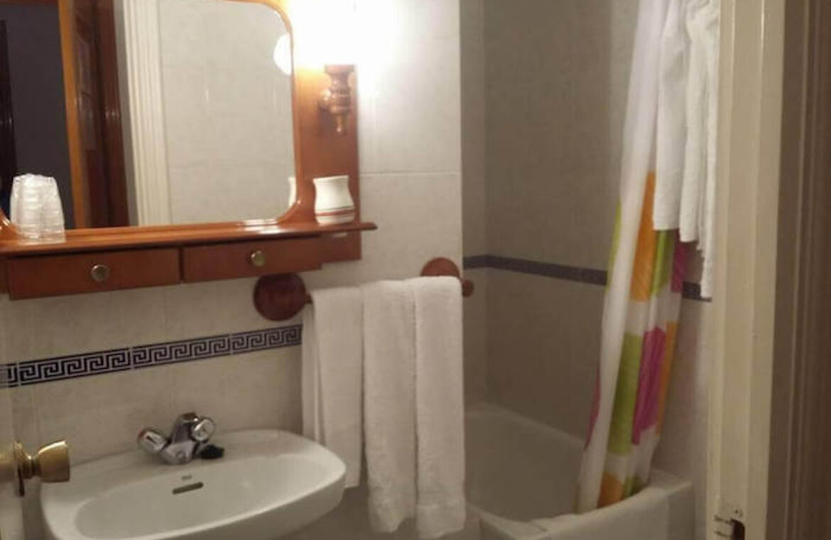 HOSTAL EN EL ROCÍO ISIDRO